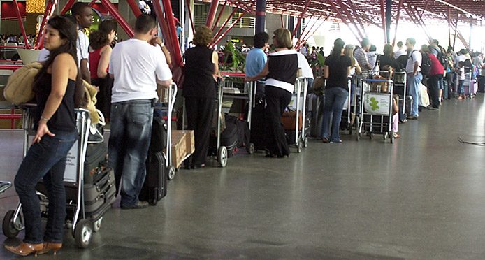 Flughafen Check-In Brasilia - Foto: Agencia Brasil